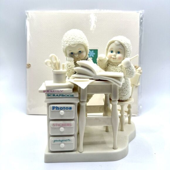 Dept. 56 Snowbabies "Scrapbook Crazy" Item #56.69444 Original Box W/Scrapbook - Picture 1 of 10